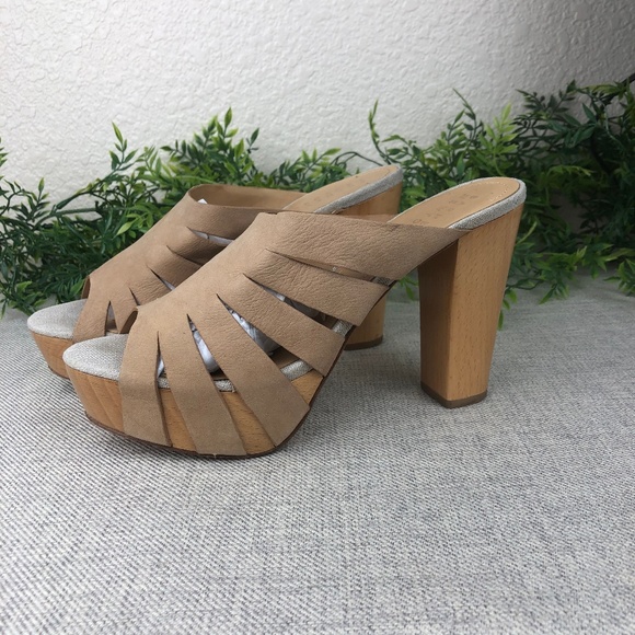 barneys clogs